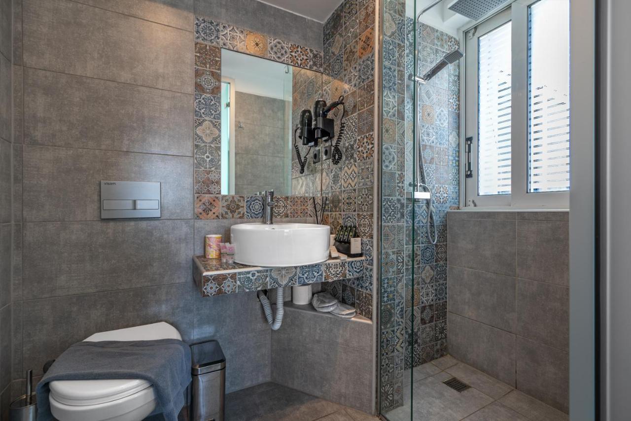Aeolos Luxury Suites Atene Esterno foto