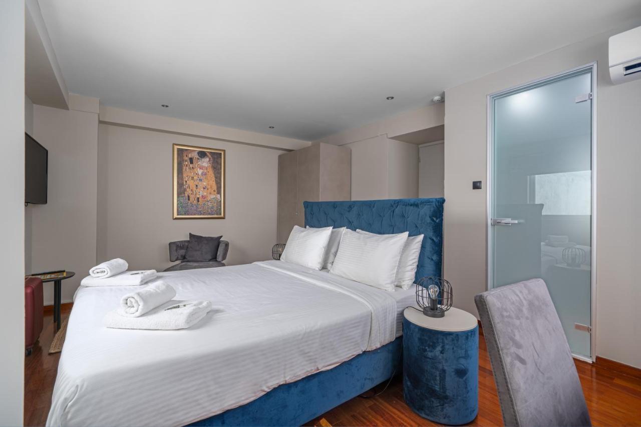 Aeolos Luxury Suites Atene Esterno foto